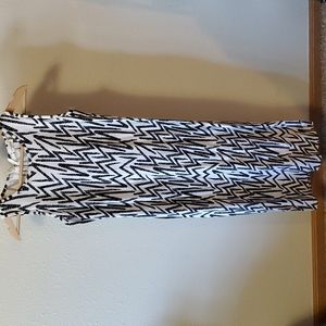 Dynamite geometric midi dress